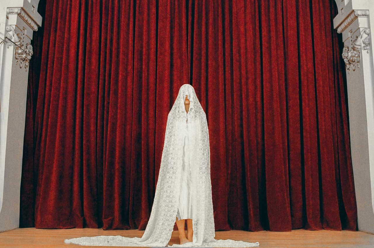 LA MUSE — 1