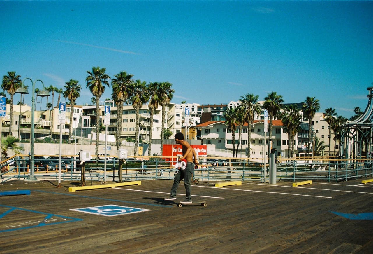 LOS ANGELES THROUGH MY LENS — 10